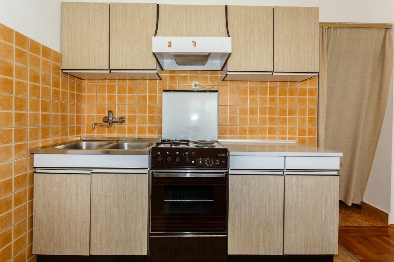 Apartmani Jelica Крк Екстер'єр фото